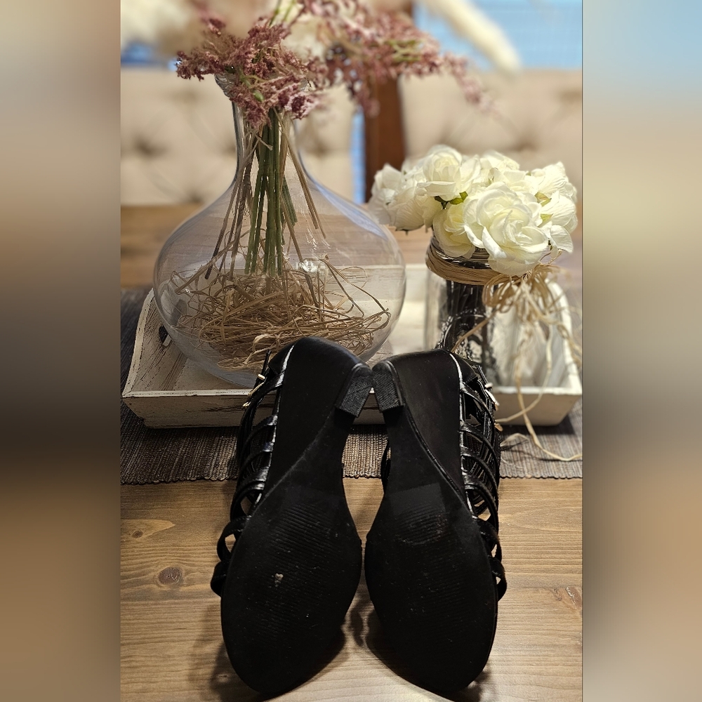 Express Gladiator Strappy Wedge Heels / Sandals - Picture 10 of 16